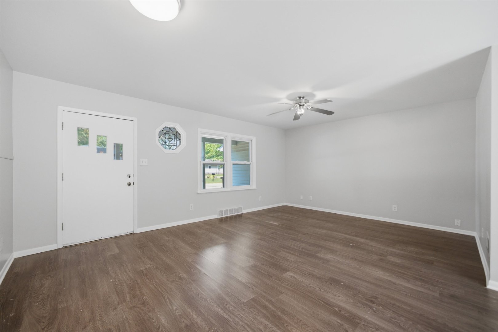 12721521 Property Photo 5