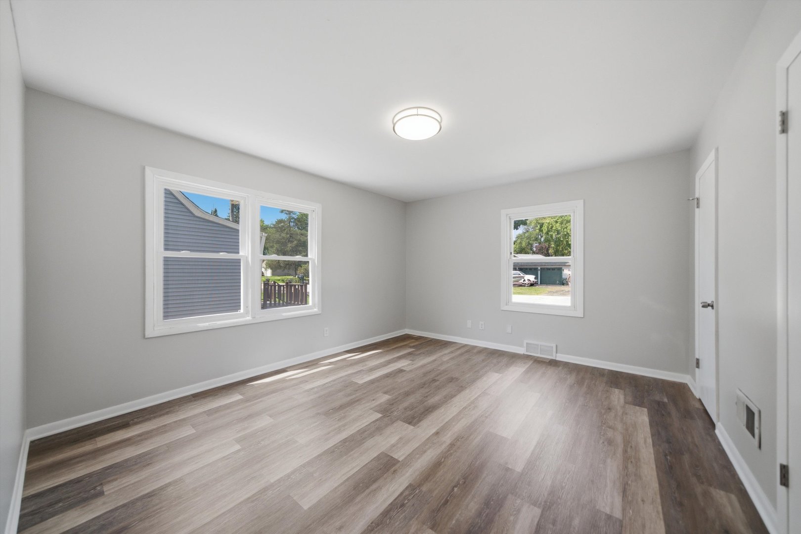 12721521 Property Photo 14