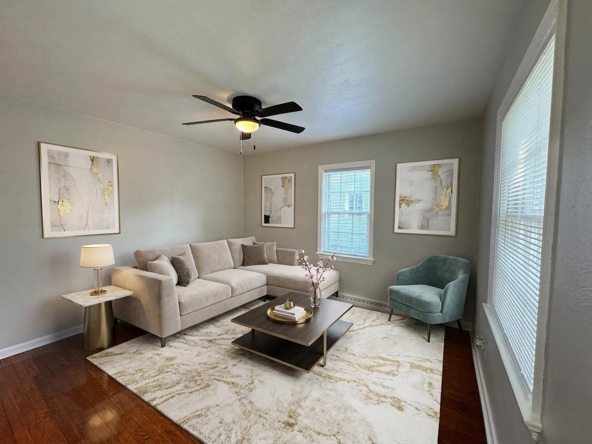 1619 Evergreen Street Property Photo 2