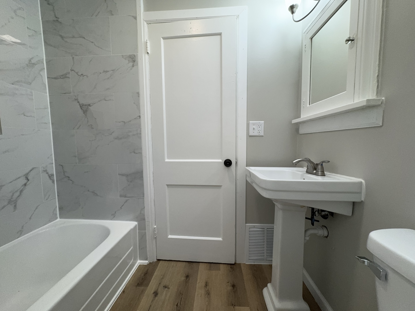 1619 Evergreen Street Property Photo 9