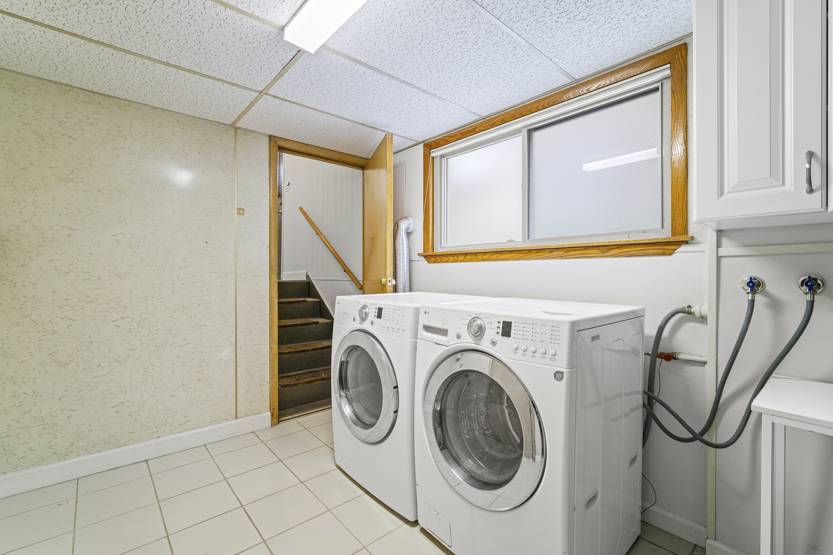 421 N Elm Street Property Photo 16