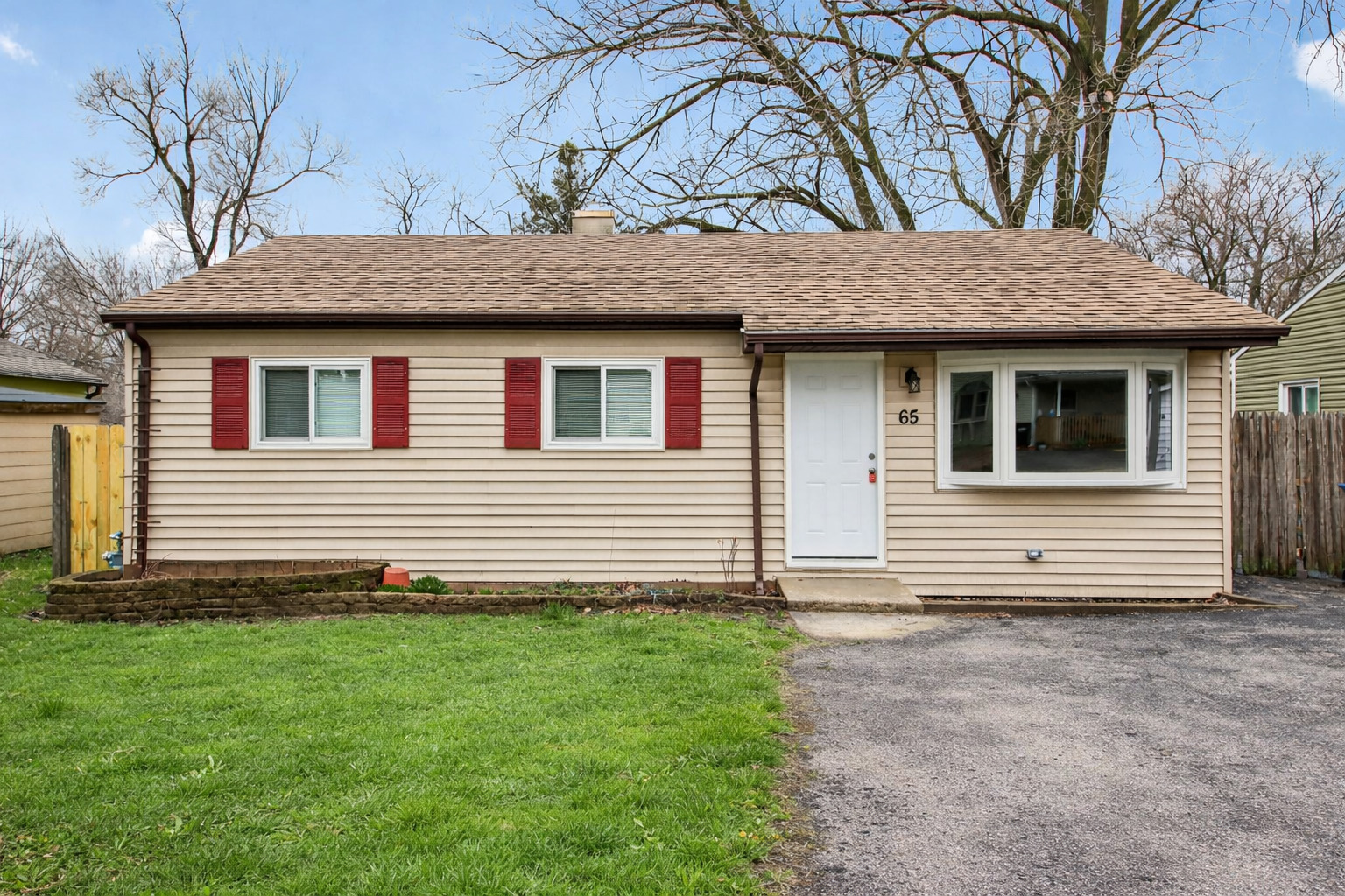 65 Della Street Property Photo 1