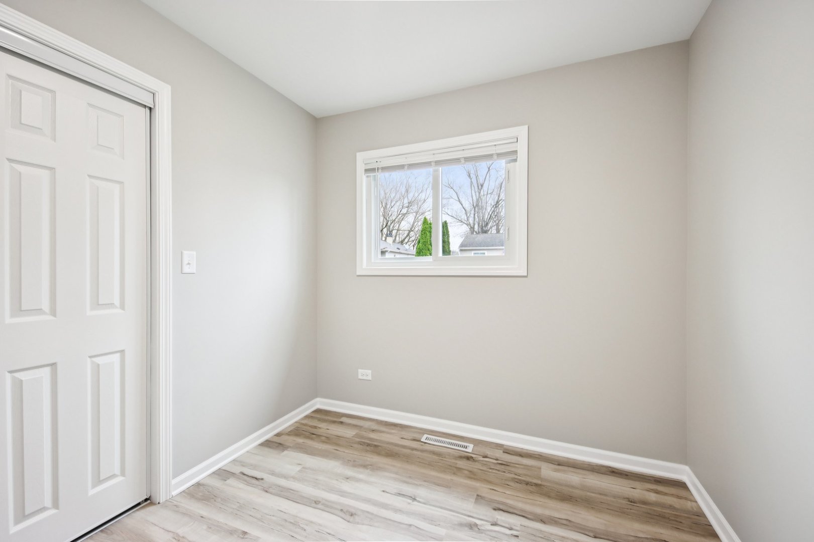 65 Della Street Property Photo 15