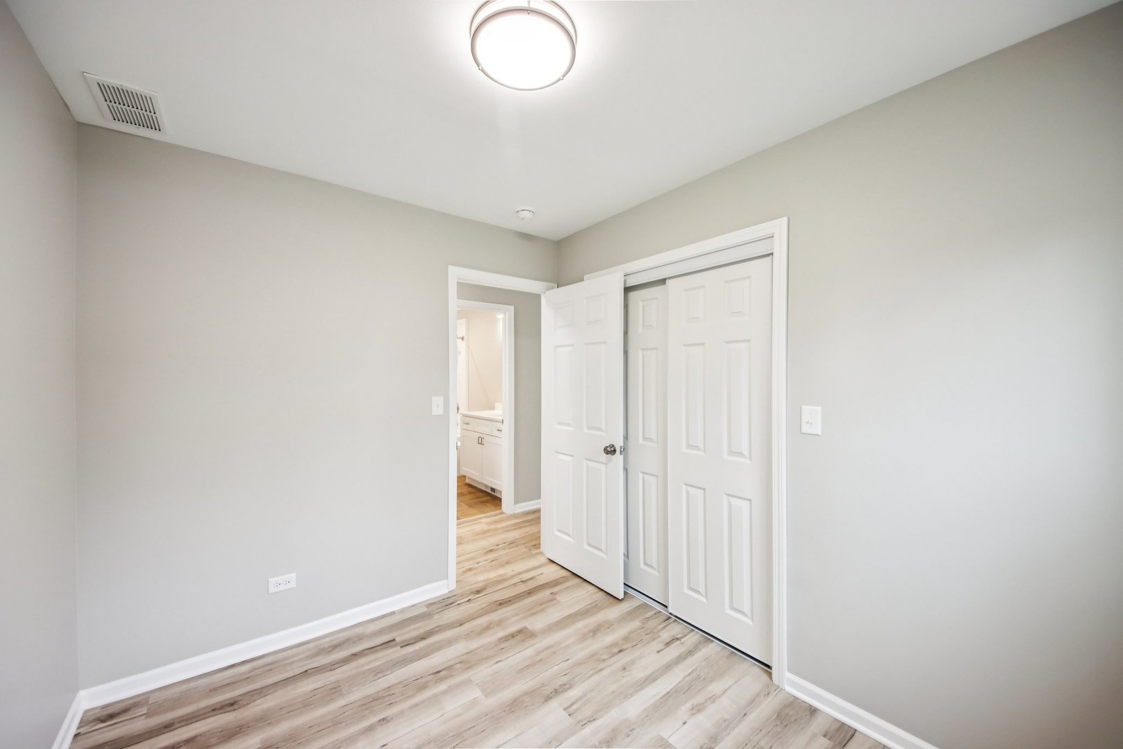 65 Della Street Property Photo 16