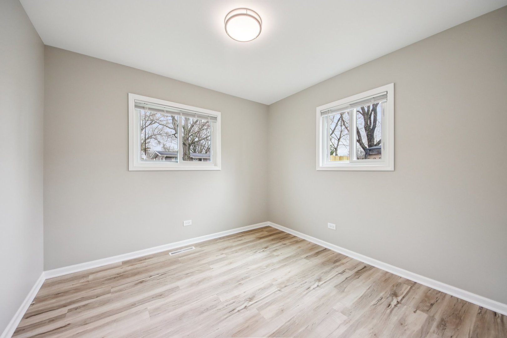 65 Della Street Property Photo 17