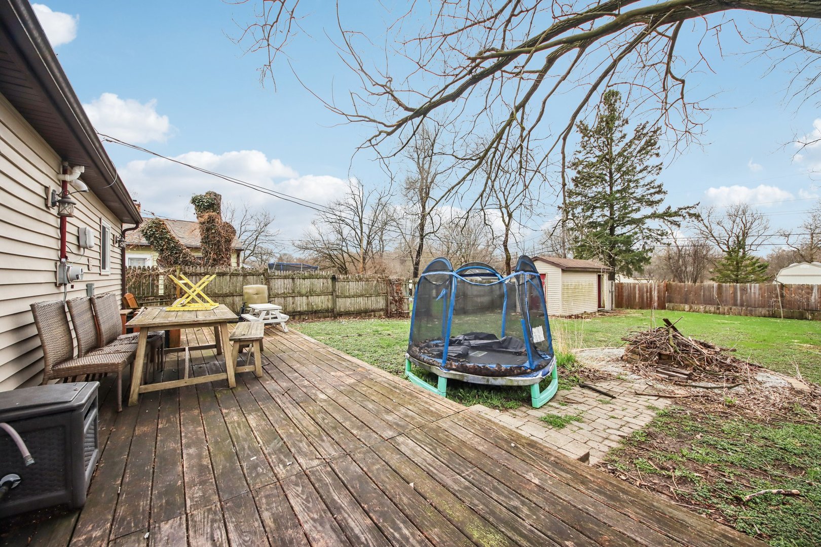 65 Della Street Property Photo 25