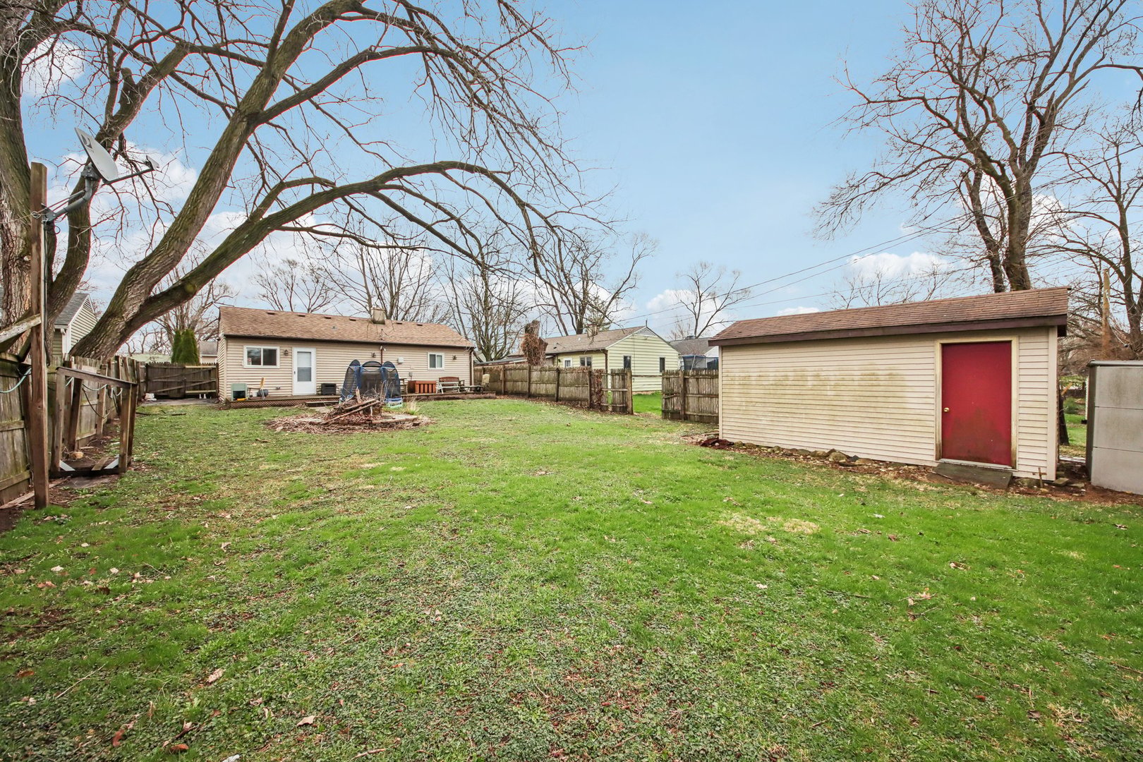 65 Della Street Property Photo 28