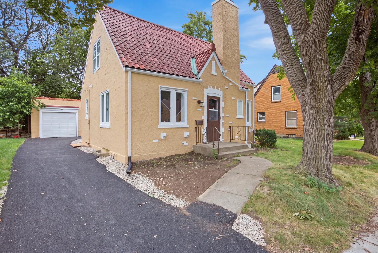 431 Bowen Court Property Photo 1