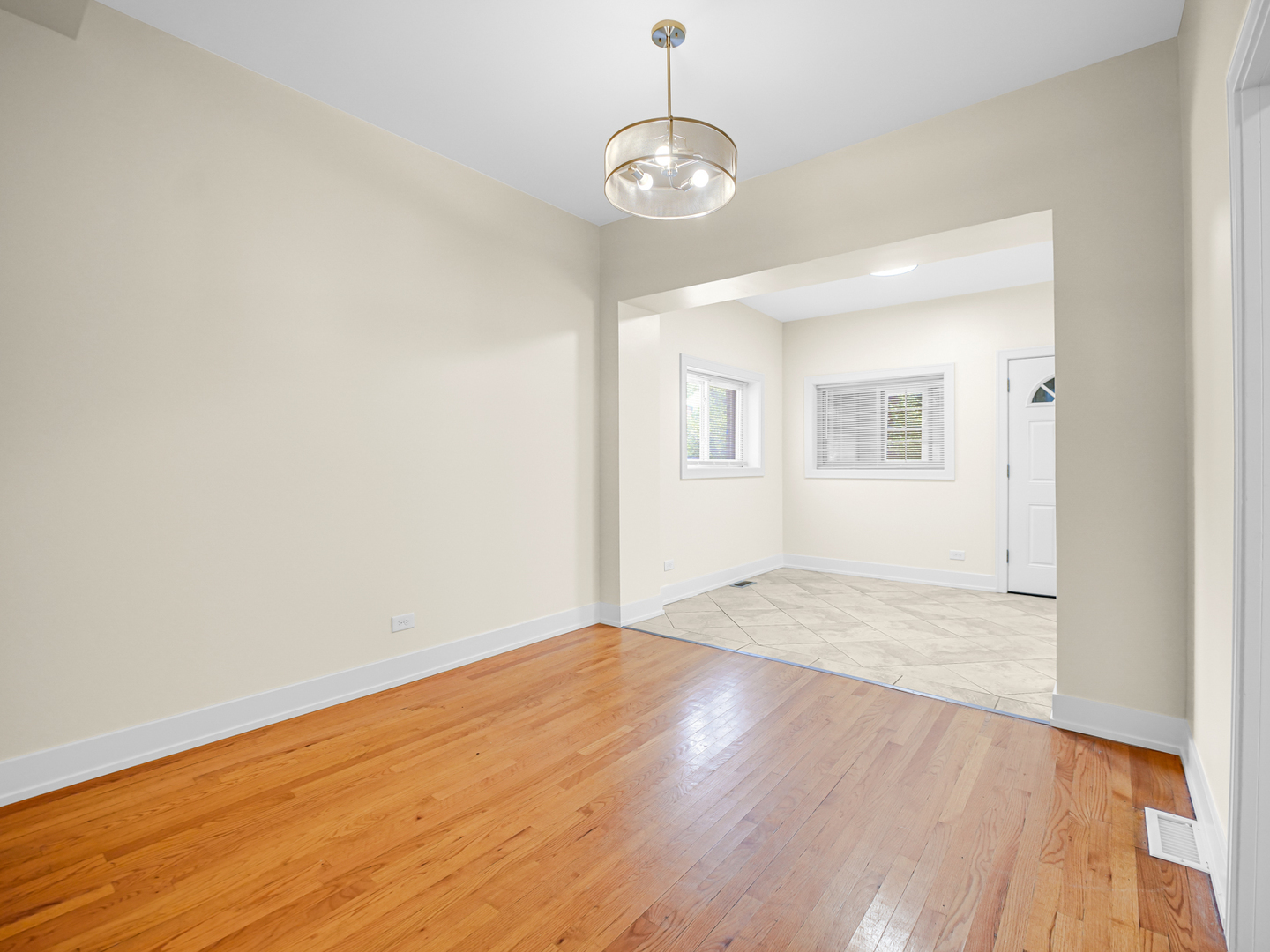 4333 W Lexington Street Property Photo 5