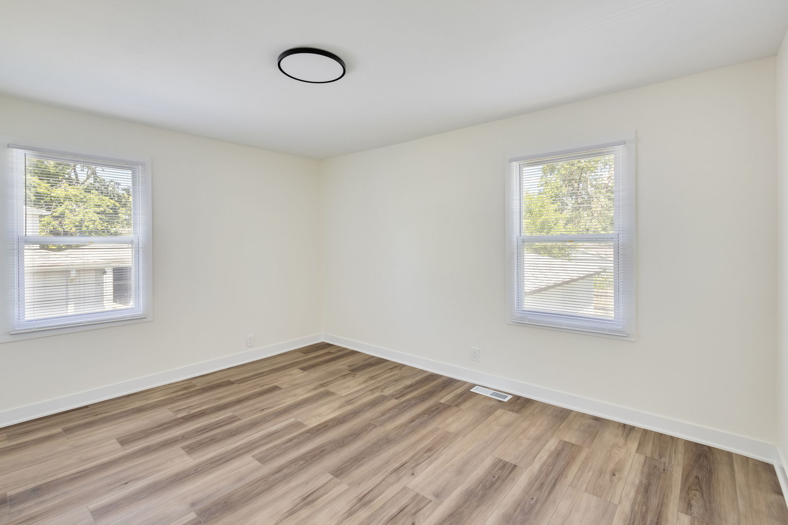 1859 Reichert Avenue Property Photo 9