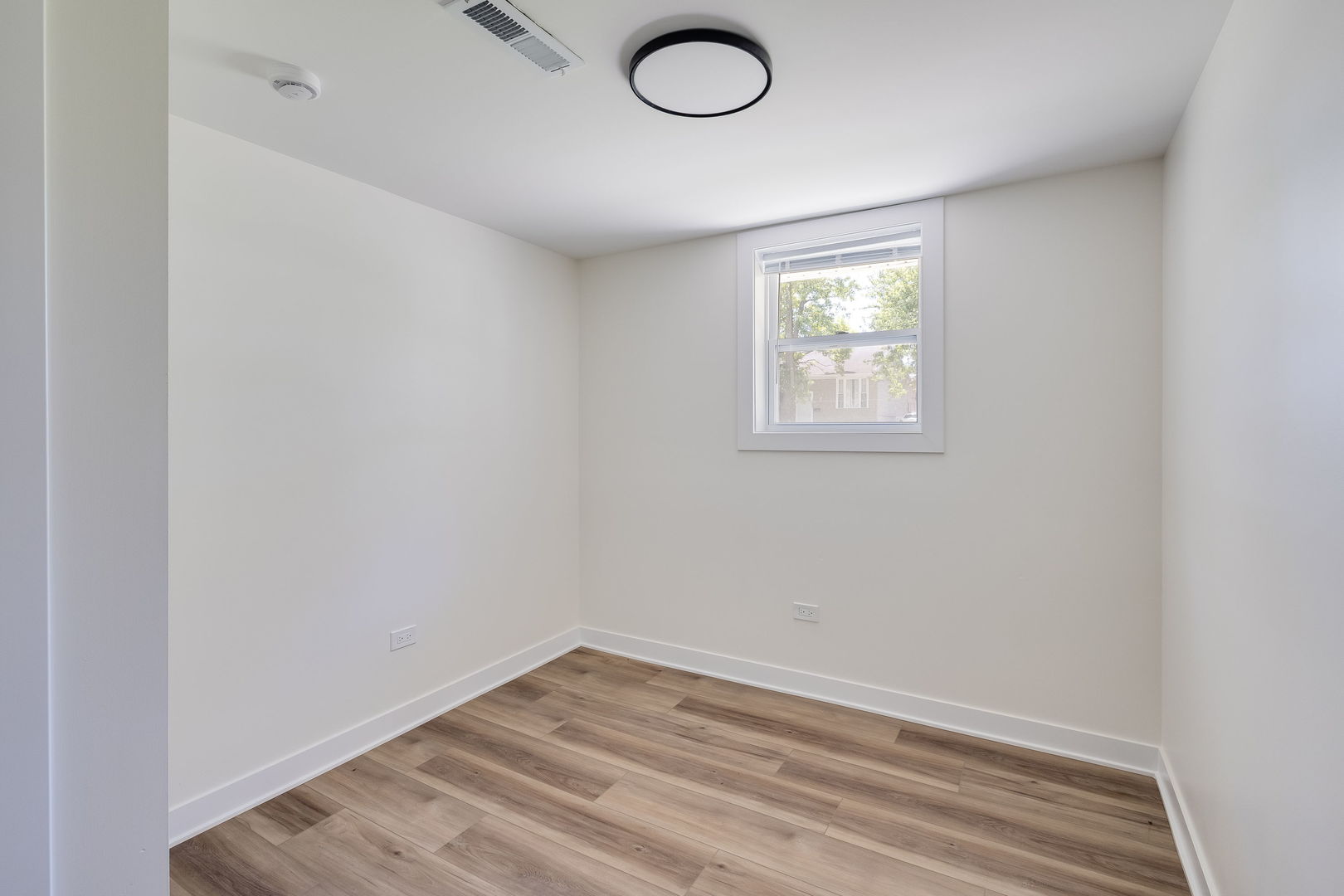 1859 Reichert Avenue Property Photo 11