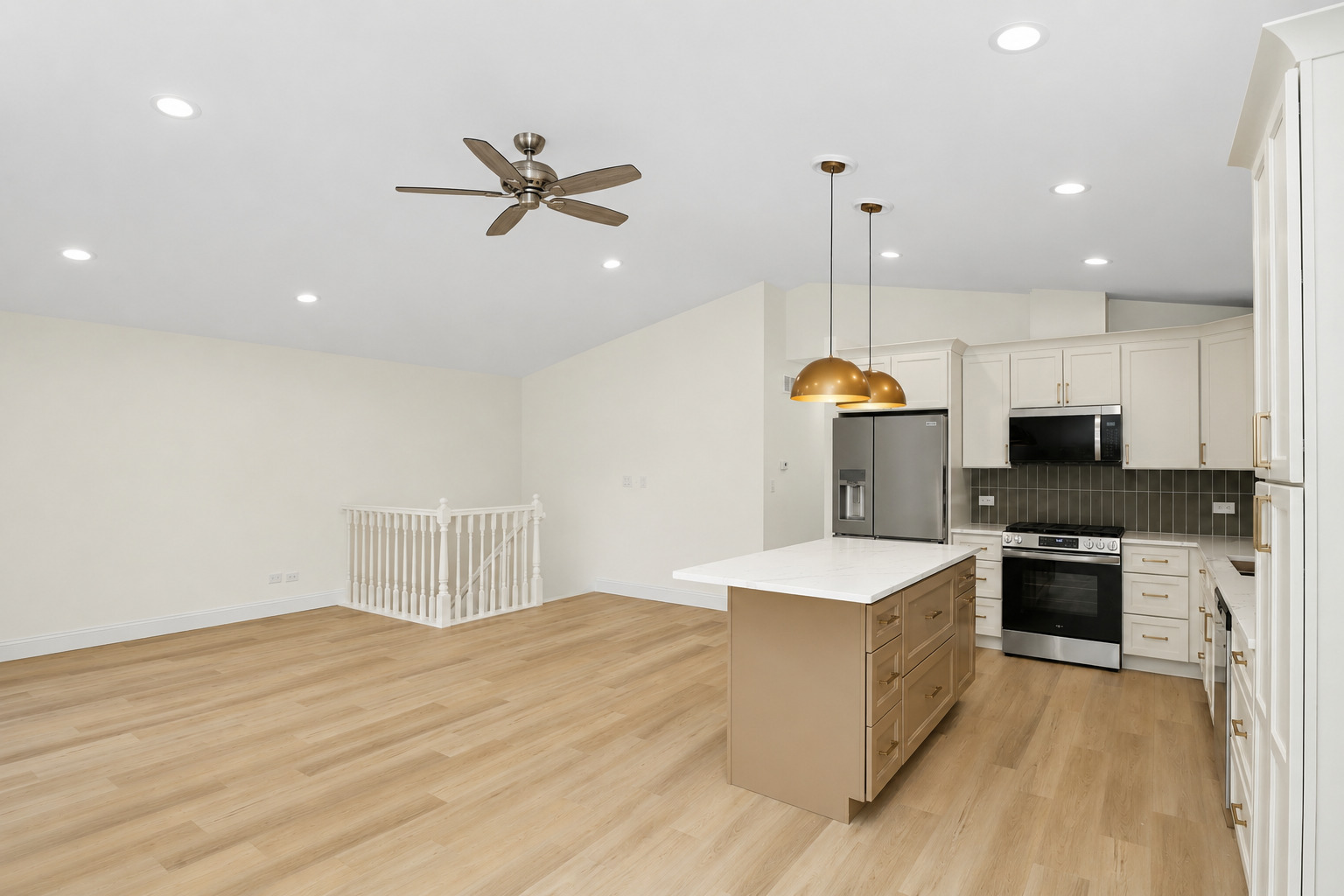 23540 N Echo Lake Road Property Photo 7