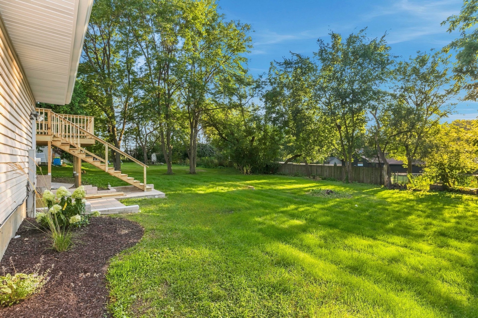 23540 N Echo Lake Road Property Photo 31