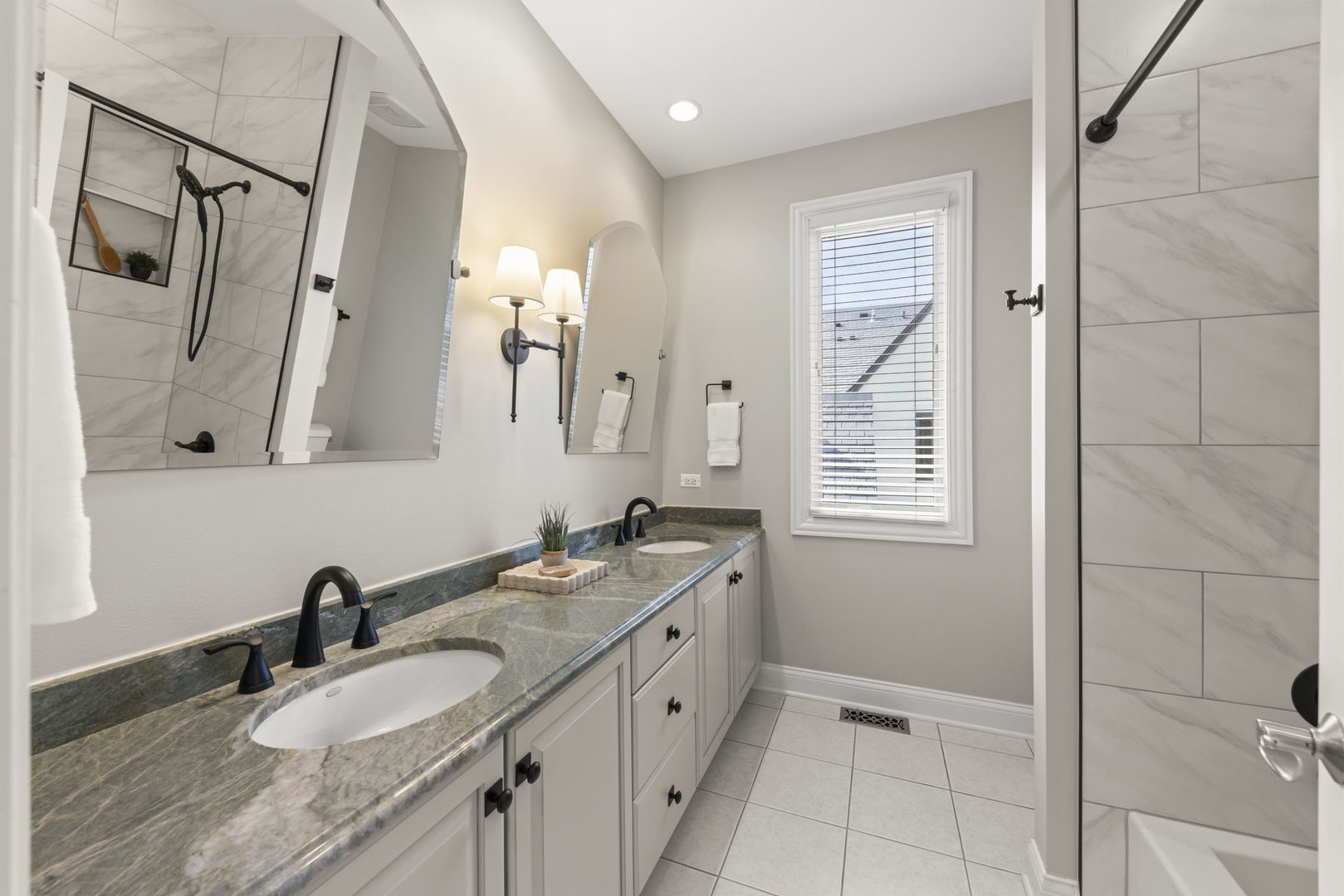 1046 Sylvan Circle Property Photo 49