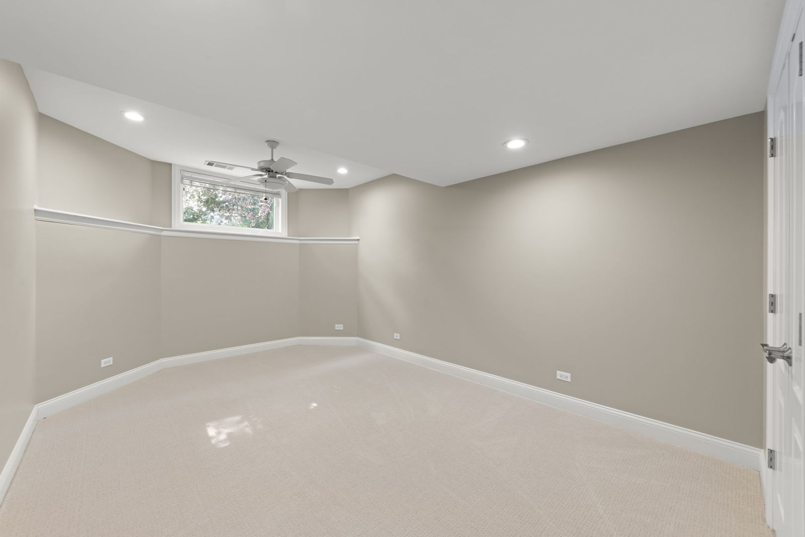 1046 Sylvan Circle Property Photo 54