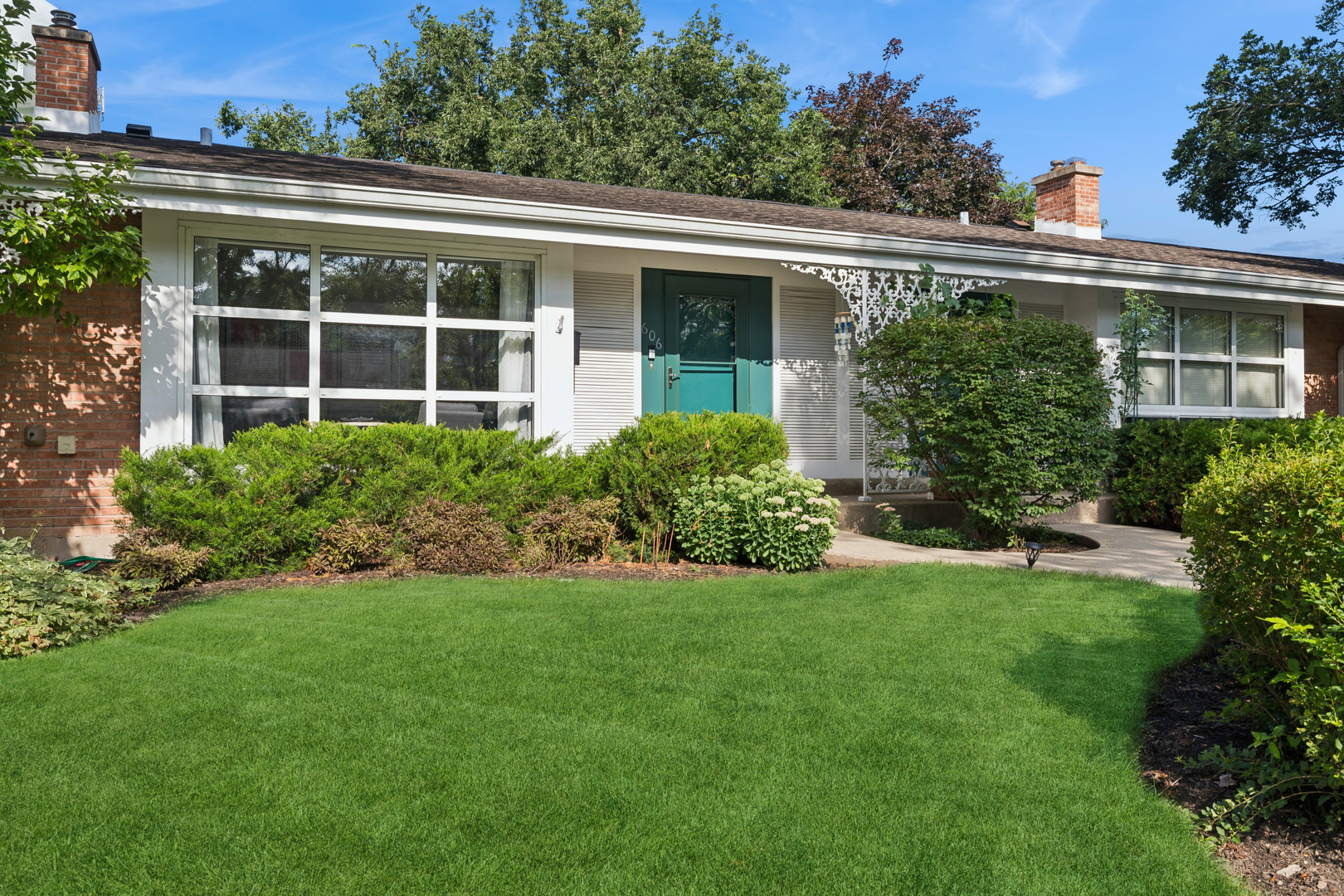 606 Carriage Hill Drive Property Photo 1