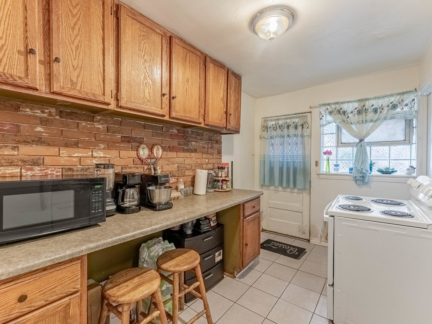 3847 Euclid Avenue Property Photo 12