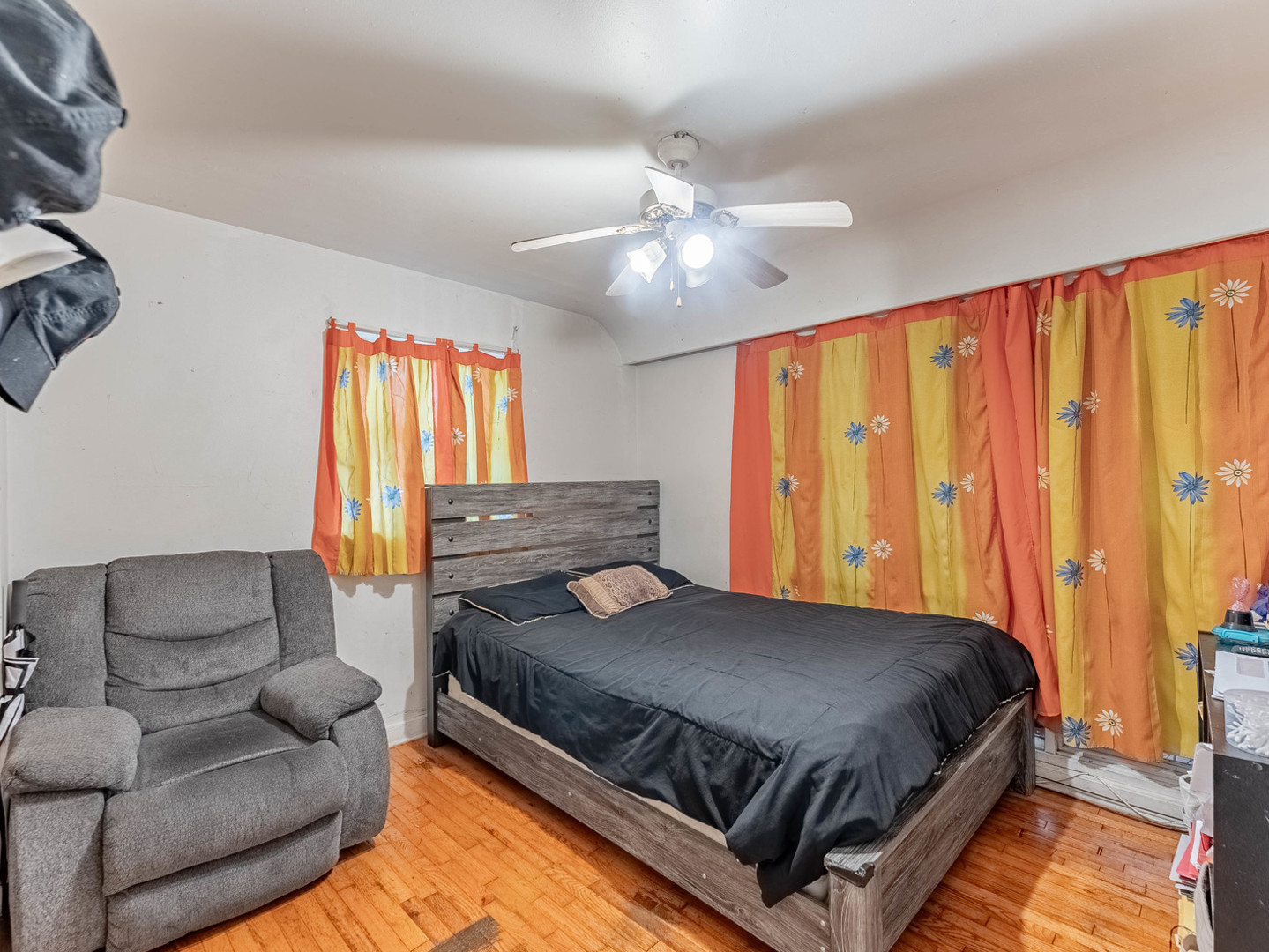 3847 Euclid Avenue Property Photo 17
