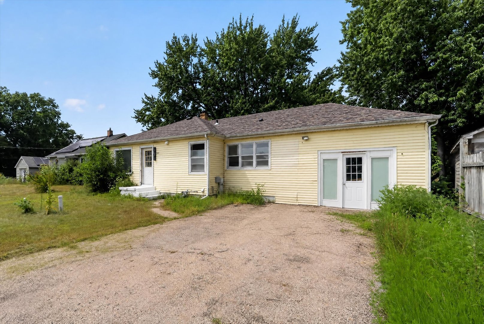 2076 Will James Road Property Photo 1