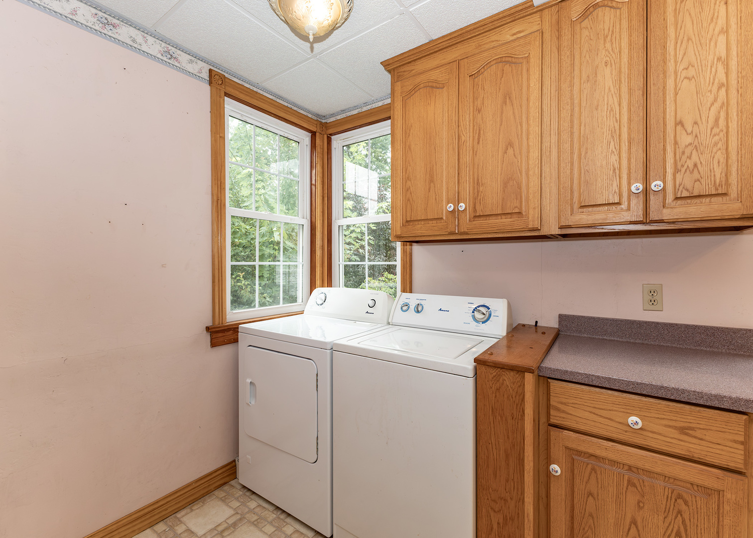 214 S Ridge Street Property Photo 13