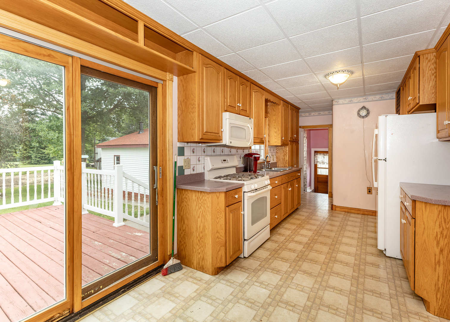 214 S Ridge Street Property Photo 14