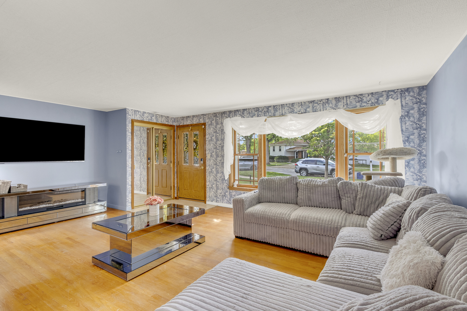 5425 Drury Lane Property Photo 18