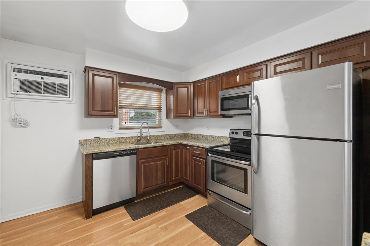 406 Franklin Avenue 3b Property Photo 12