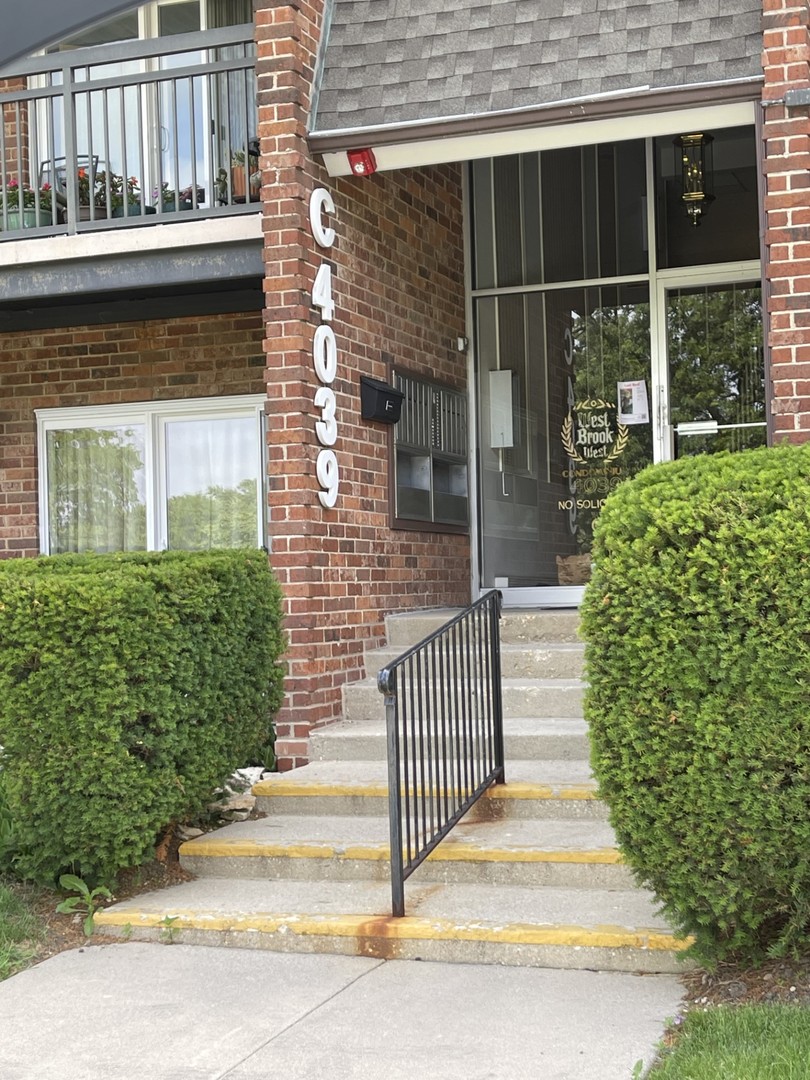 4039 Saratoga Avenue C101 Property Photo 1