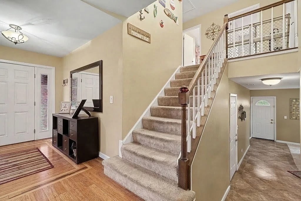 1613 Jasper Drive Property Photo 3