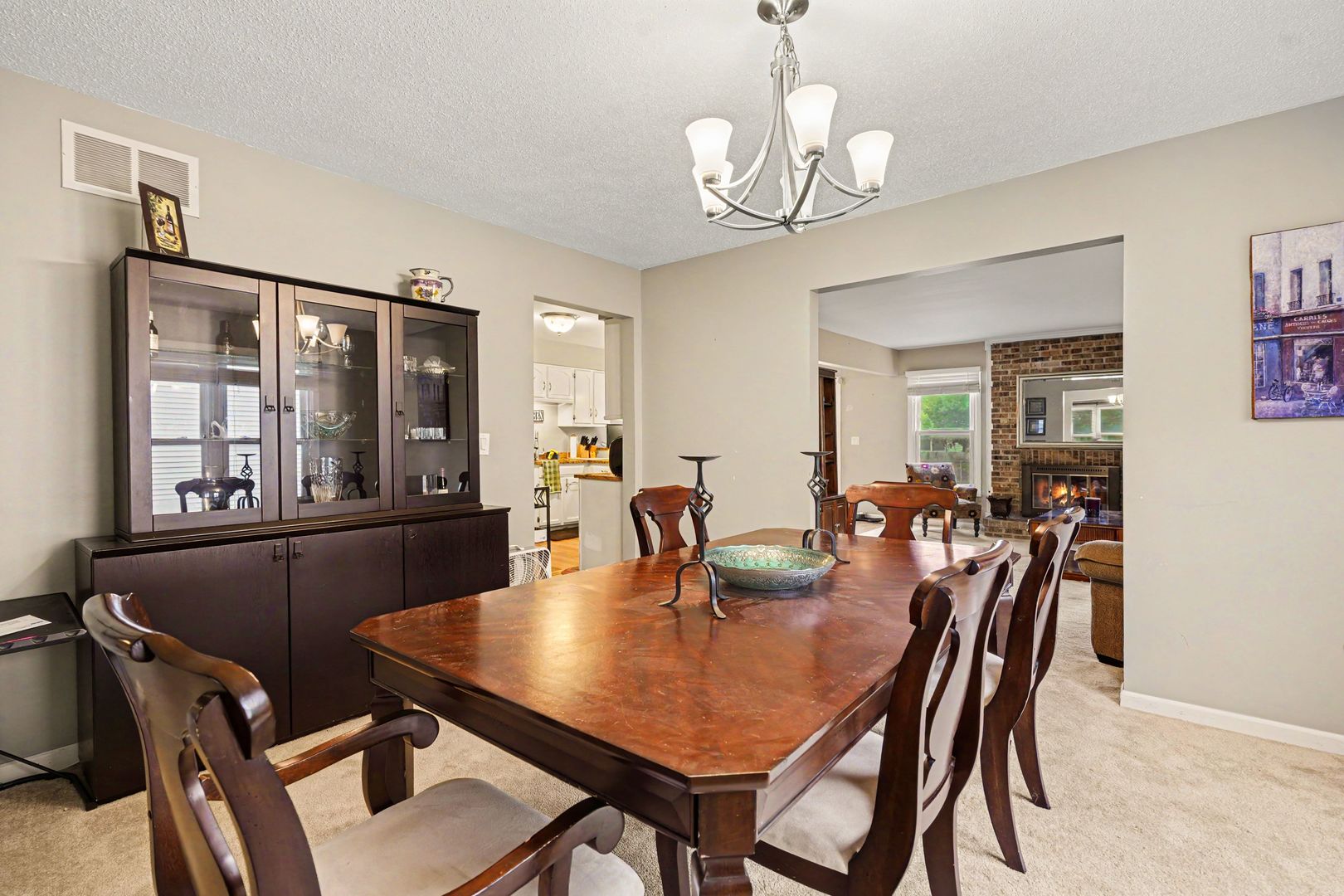 1613 Jasper Drive Property Photo 4