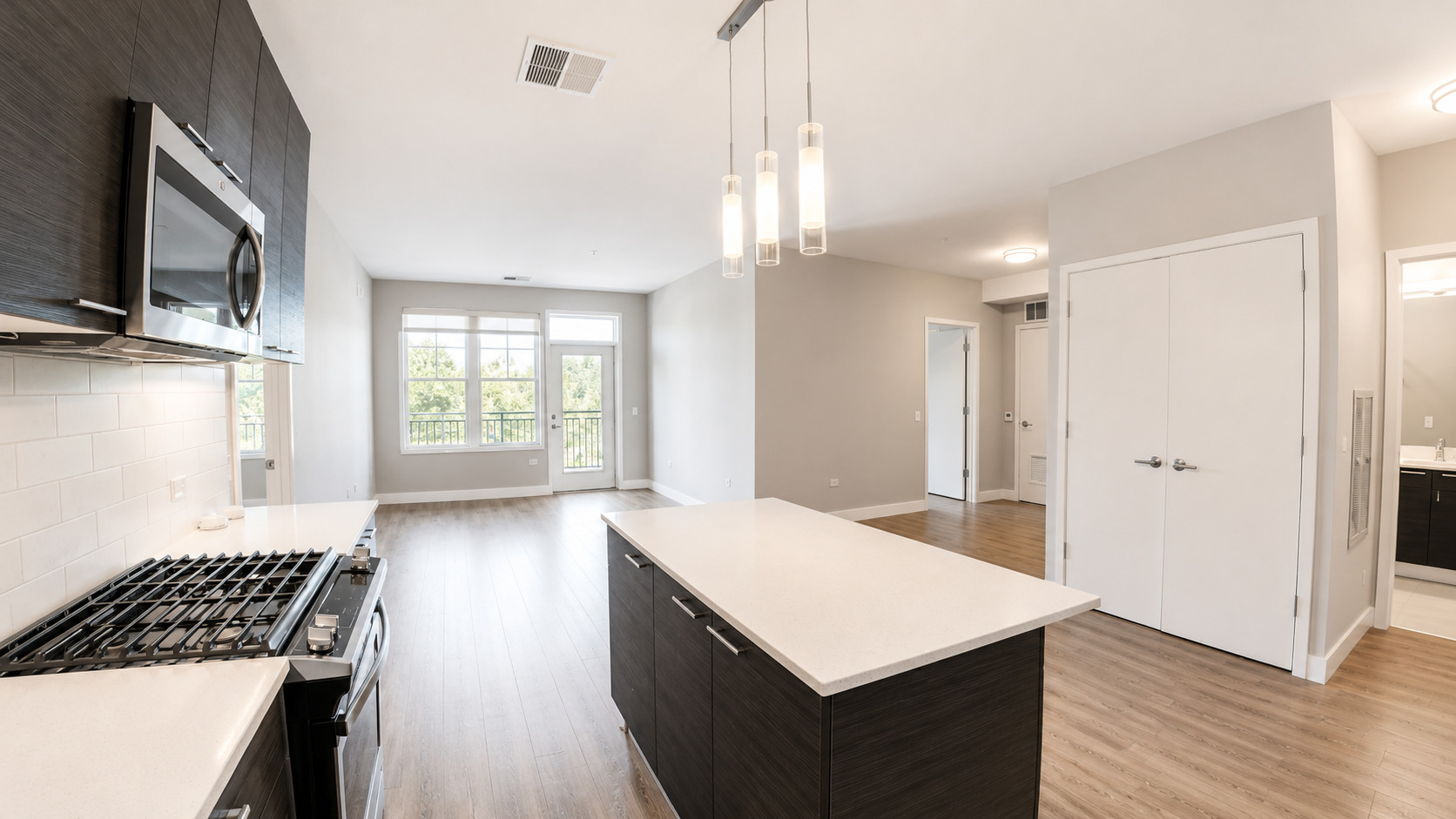 229 Park Avenue 210 Property Photo 6