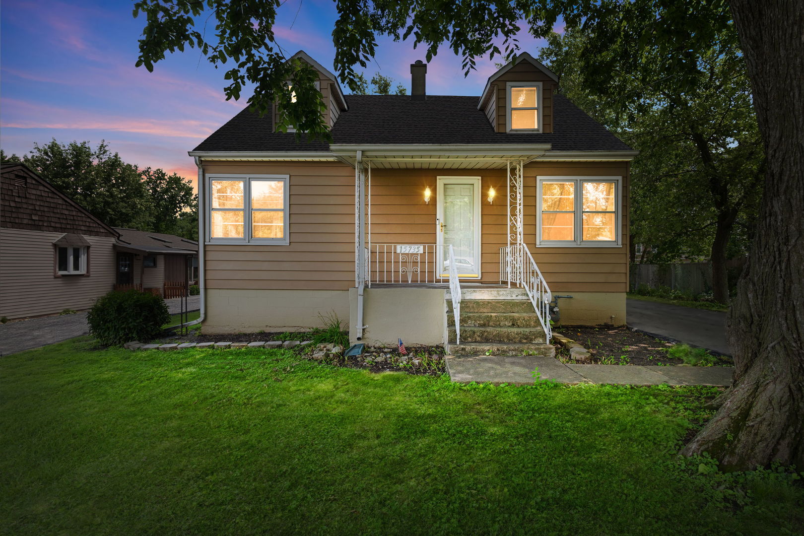 12721610 Property Photo 1