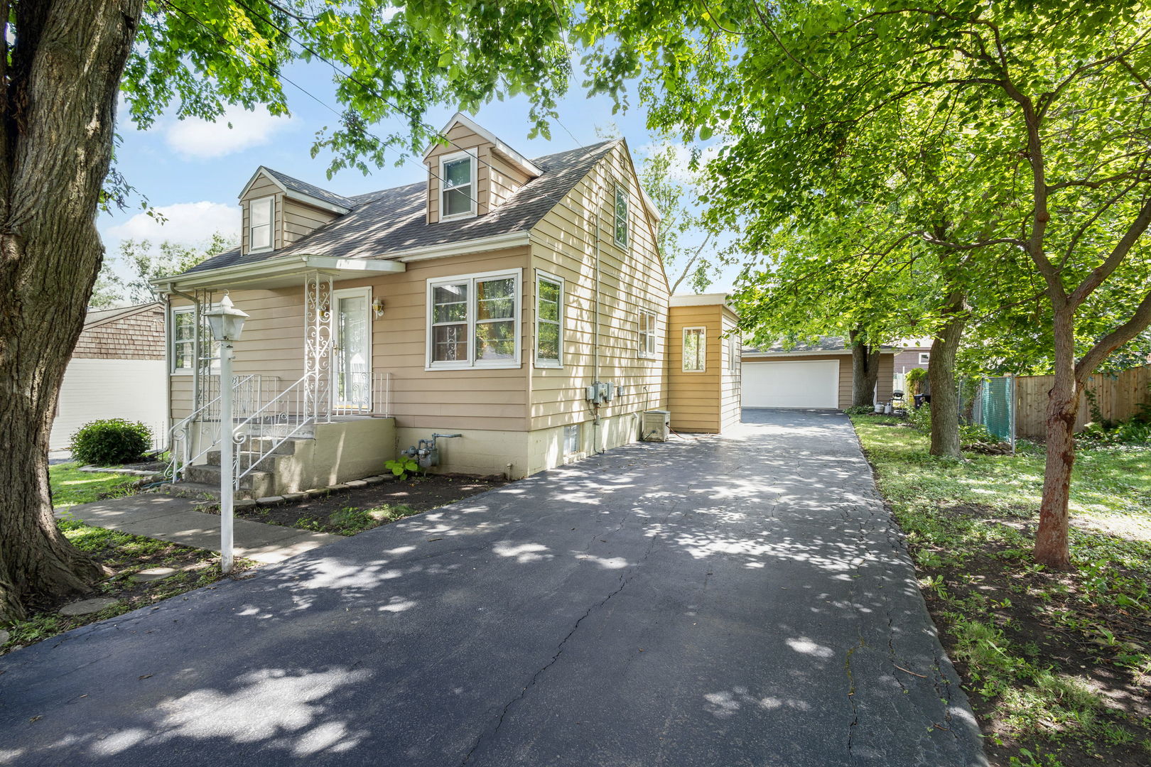 12721610 Property Photo 3