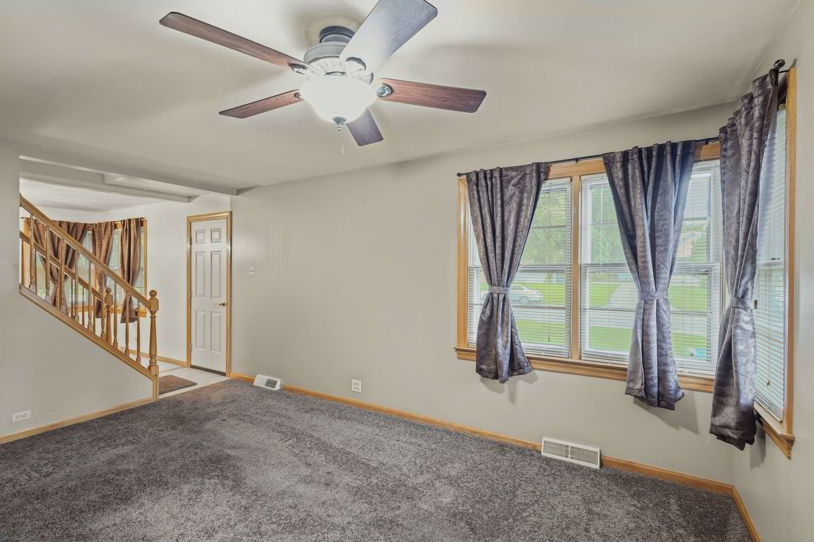 12721610 Property Photo 11