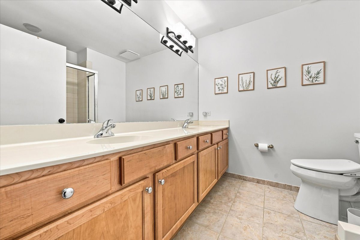 6000 N Cicero Avenue 515 Property Photo 10