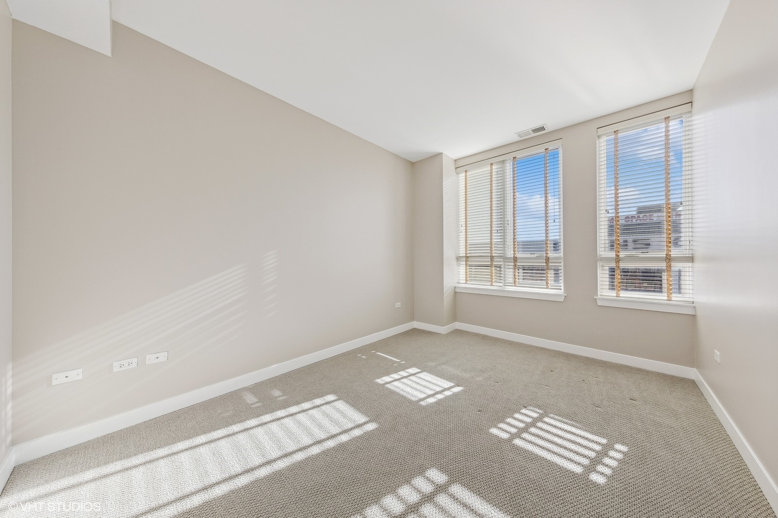 6000 N Cicero Avenue 515 Property Photo 16