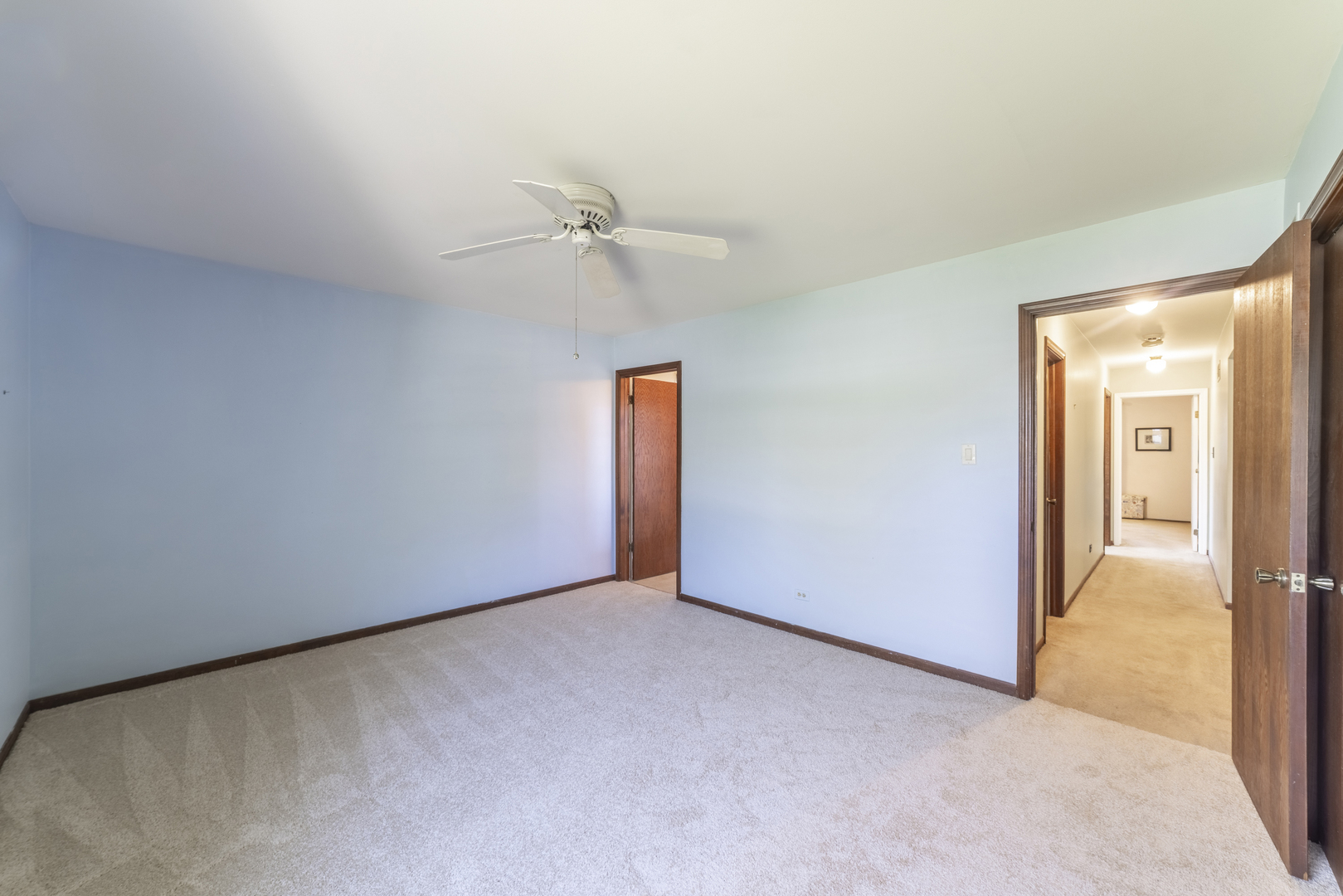 920 Macarthur Drive Property Photo 4