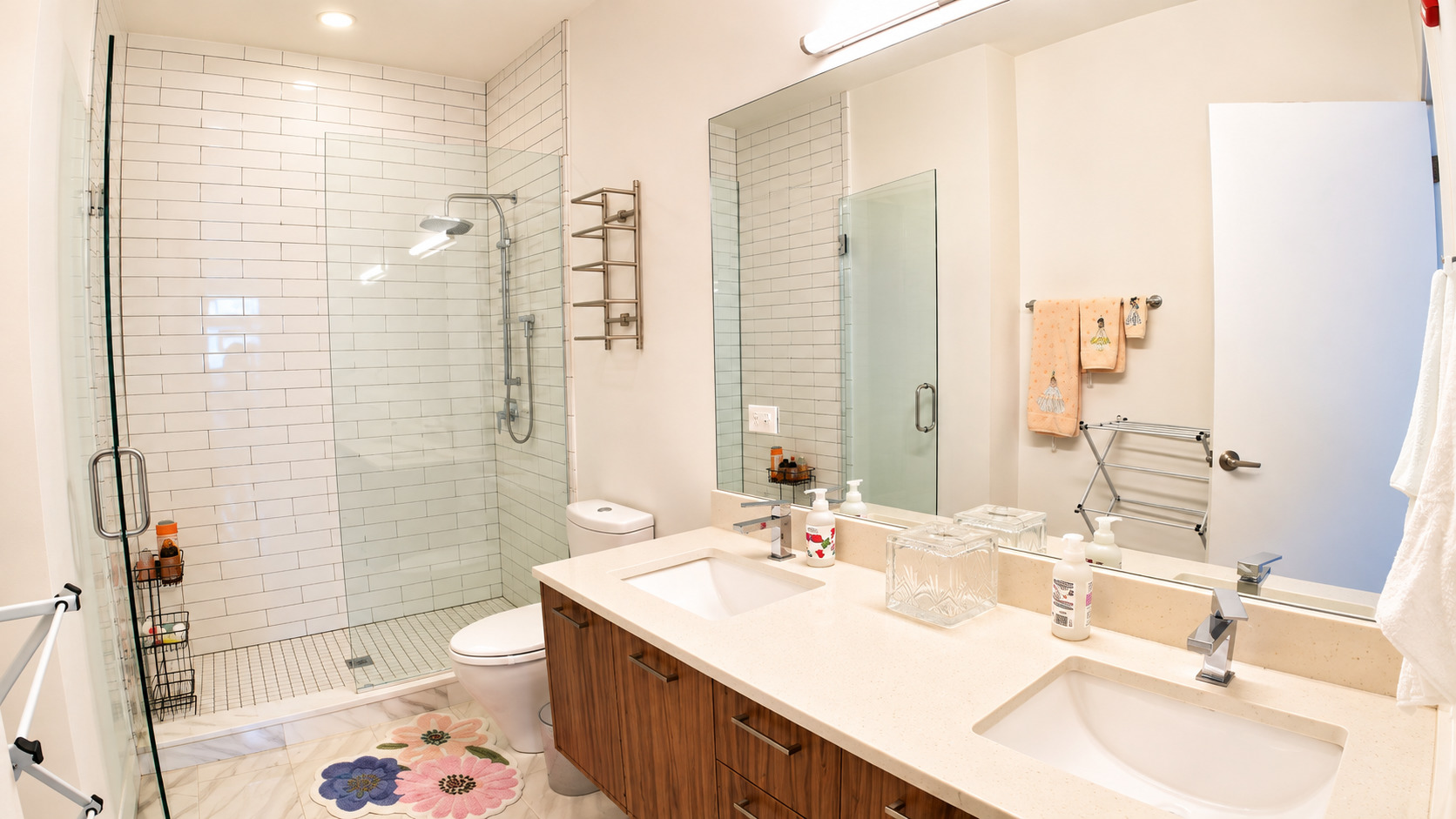 1121 Greenleaf Avenue 304 Property Photo 13