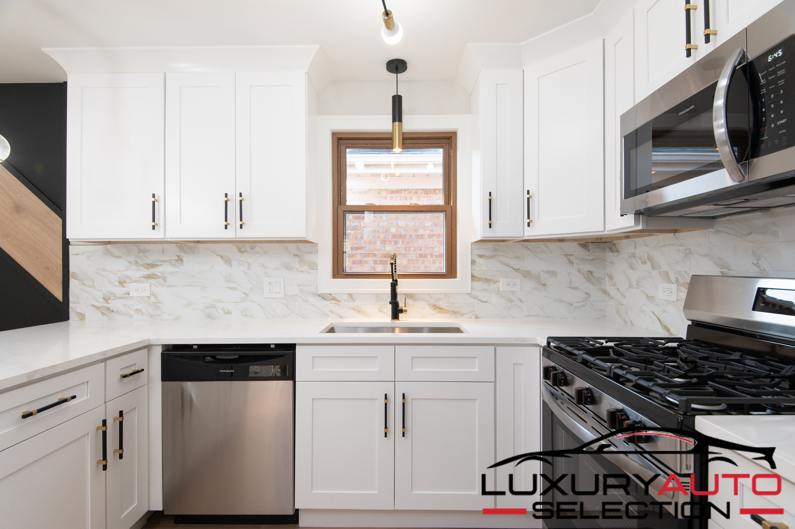 7816 Latrobe Avenue Property Photo 14