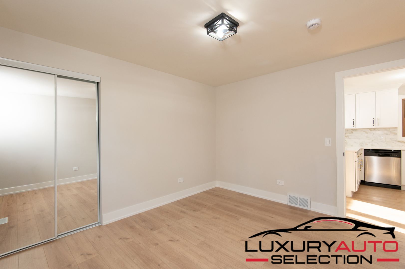 7816 Latrobe Avenue Property Photo 23