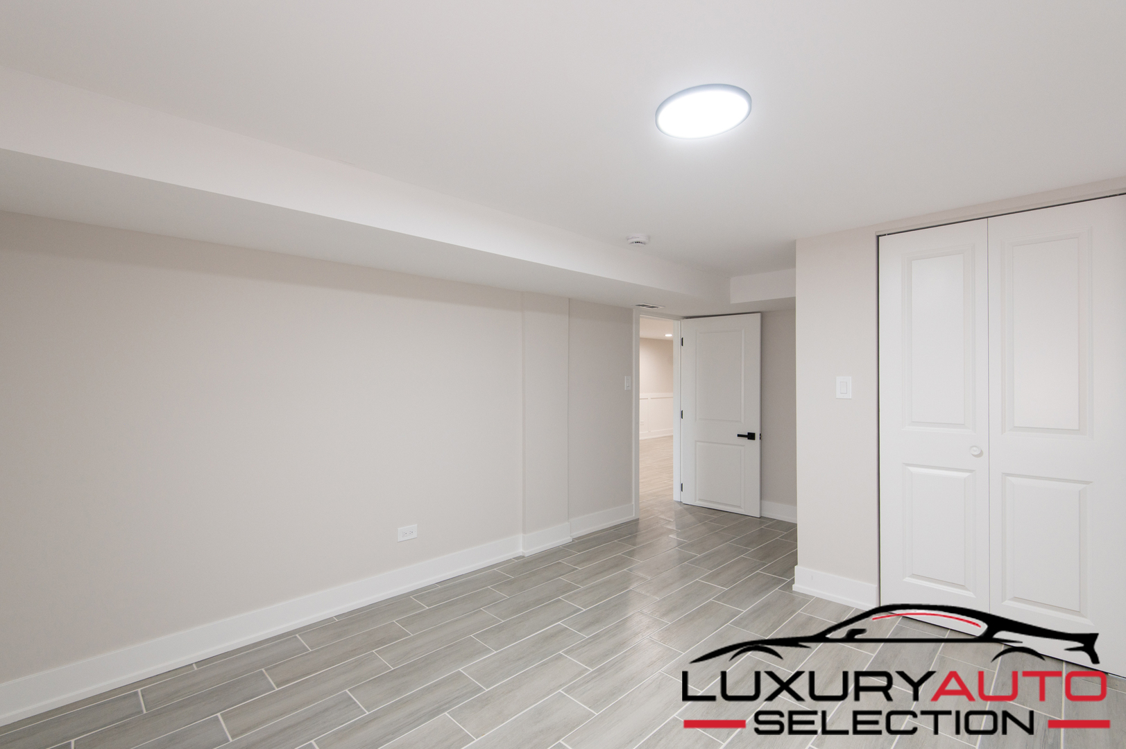 7816 Latrobe Avenue Property Photo 33