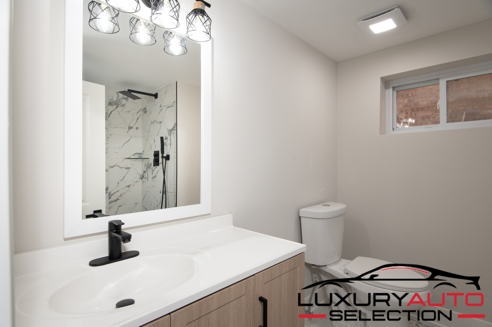 7816 Latrobe Avenue Property Photo 35