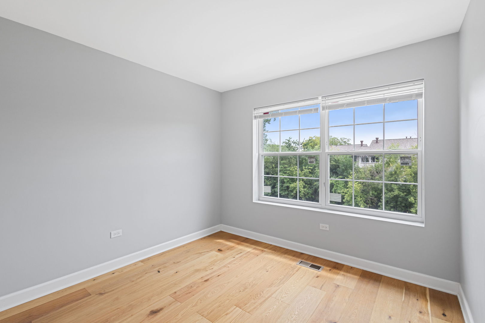 1364 Greenbrook Court Property Photo 24