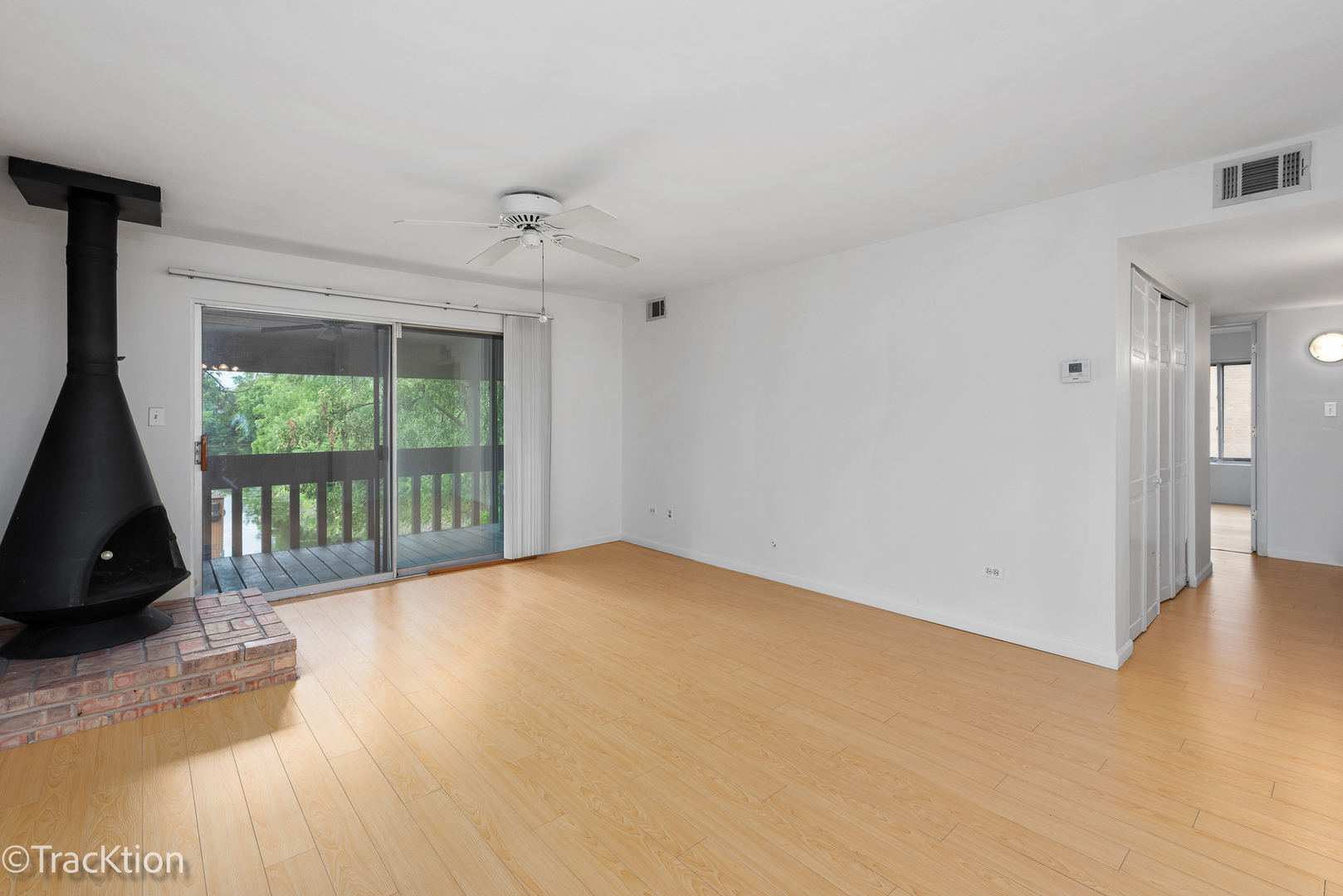 6147 Knoll Wood Court 204 Property Photo 2