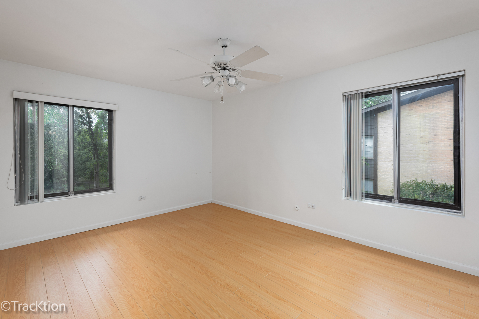6147 Knoll Wood Court 204 Property Photo 8