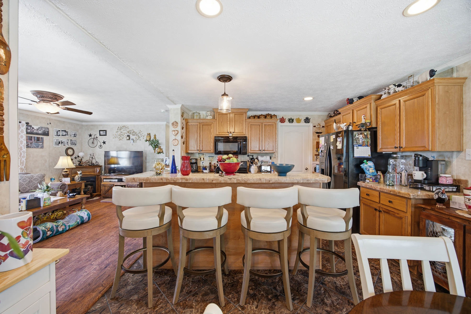 871 Sorento Avenue Property Photo 10