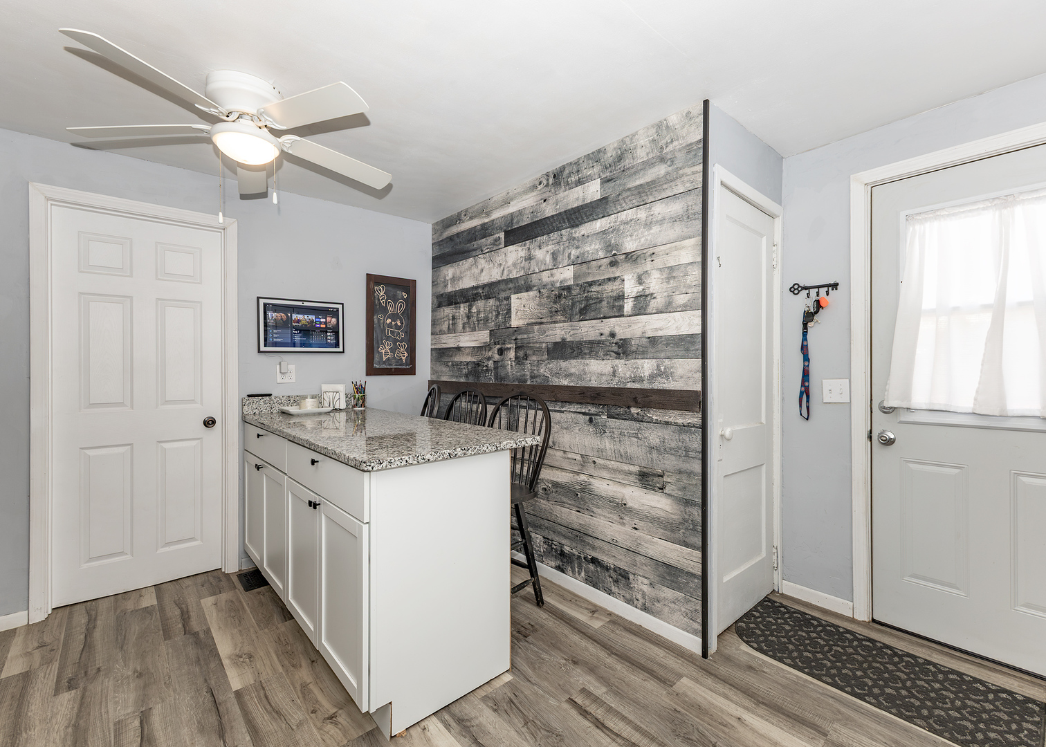 1863 35th Street Property Photo 9