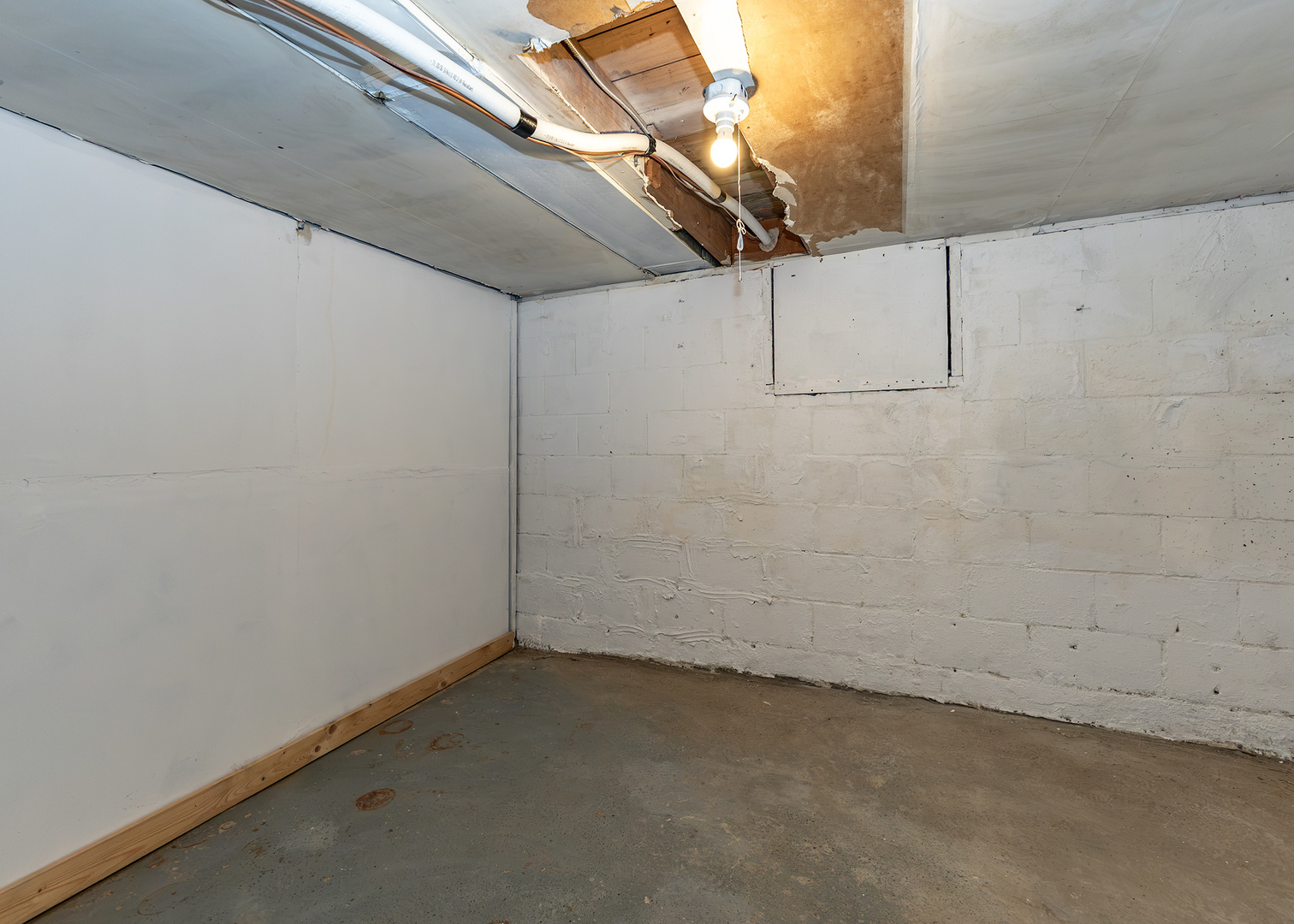 1863 35th Street Property Photo 23