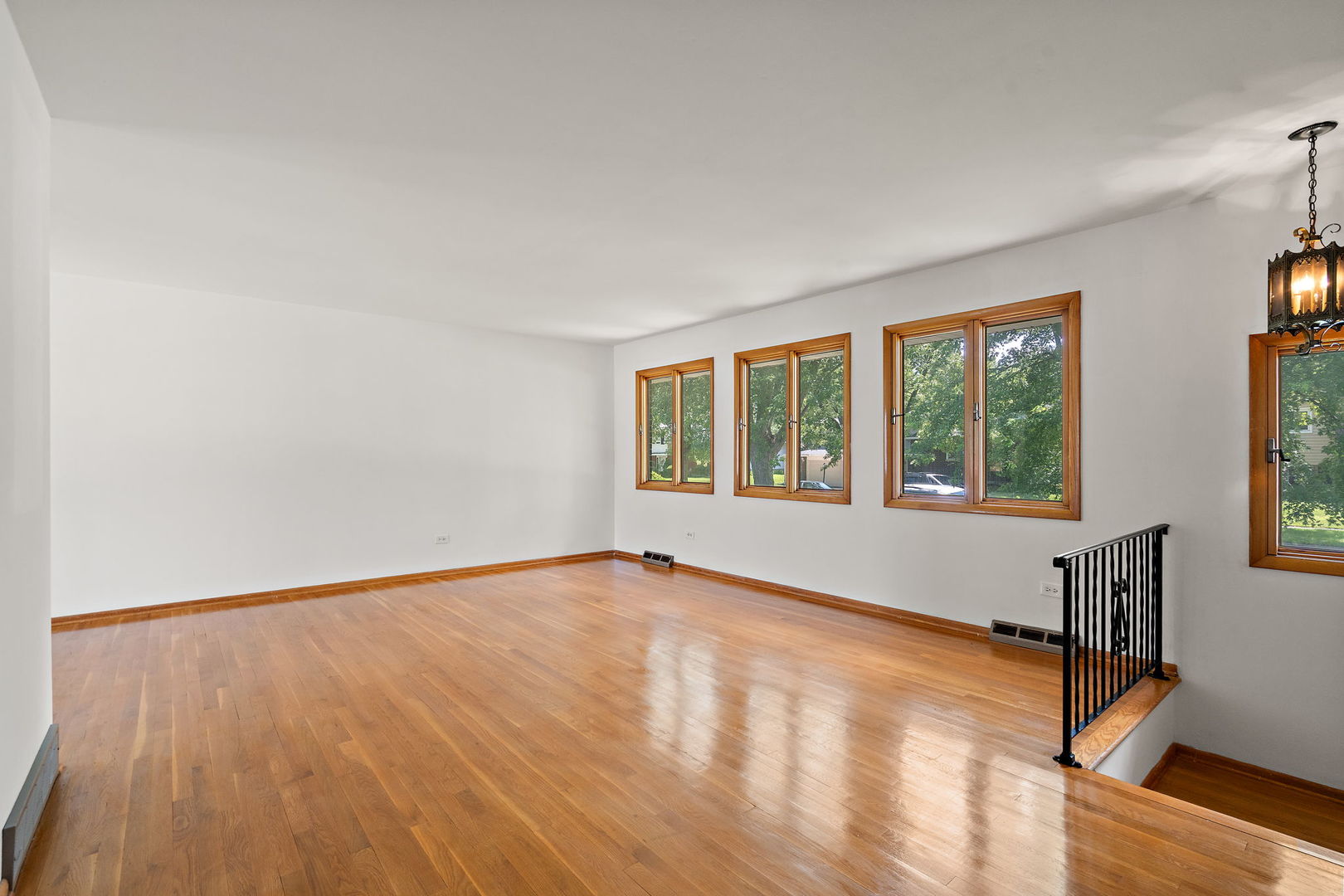2926 191st Street Property Photo 4