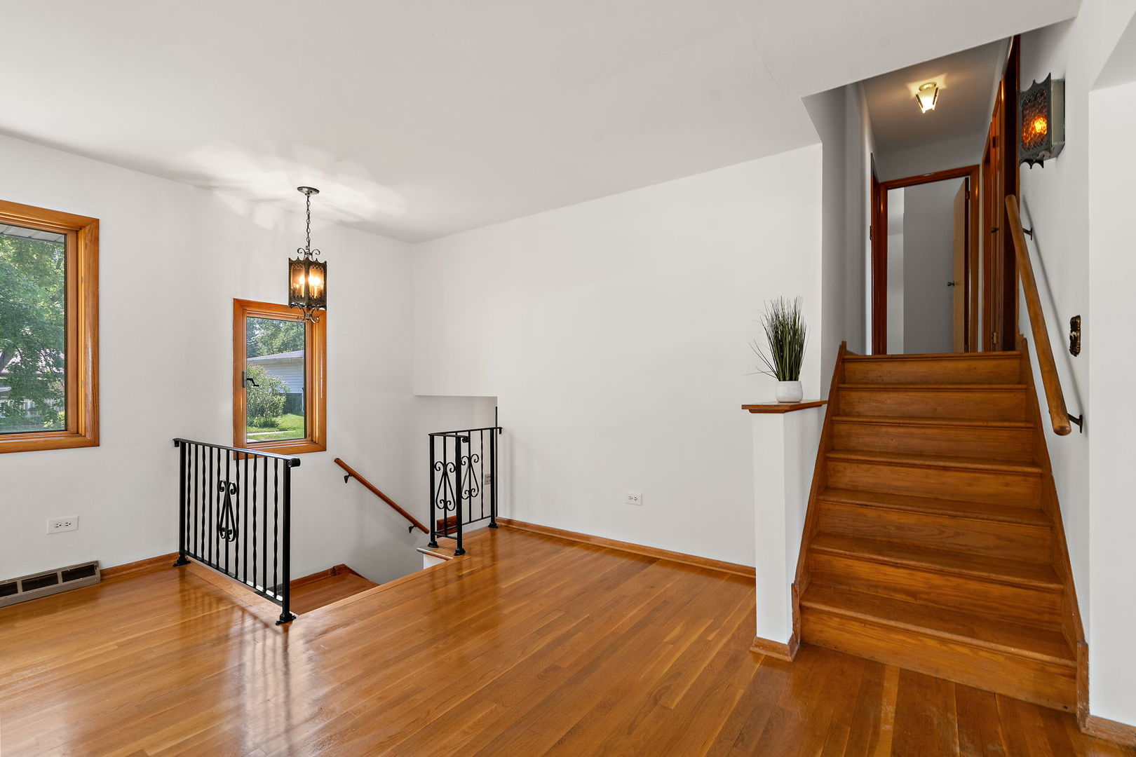 2926 191st Street Property Photo 10